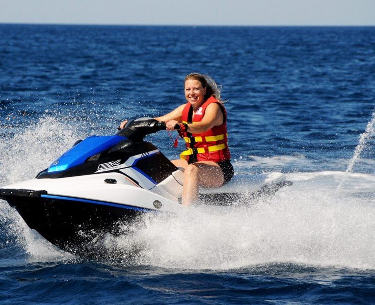 What to Look for When Renting a Jet Ski