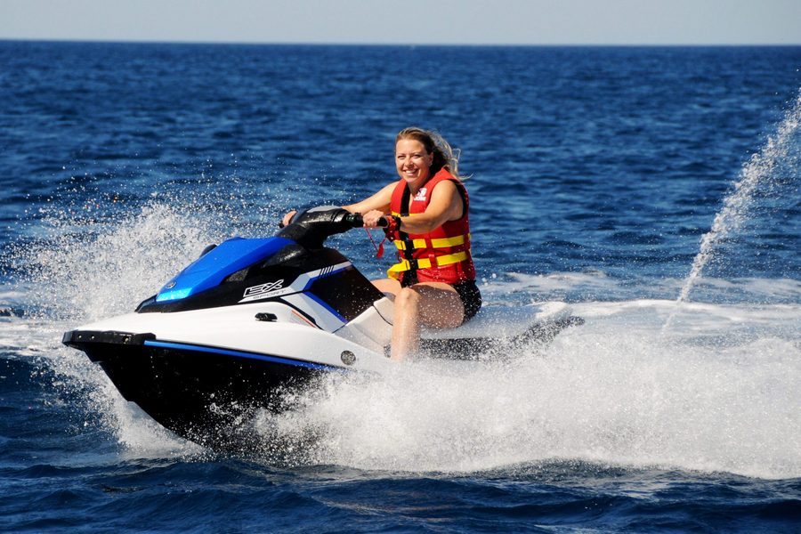 What to Look for When Renting a Jet Ski